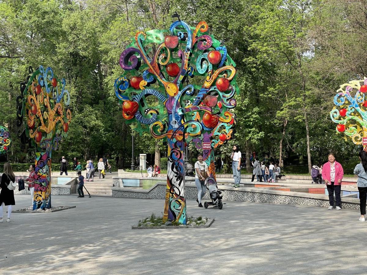 Апартаменты #3 Almaty Exterior photo