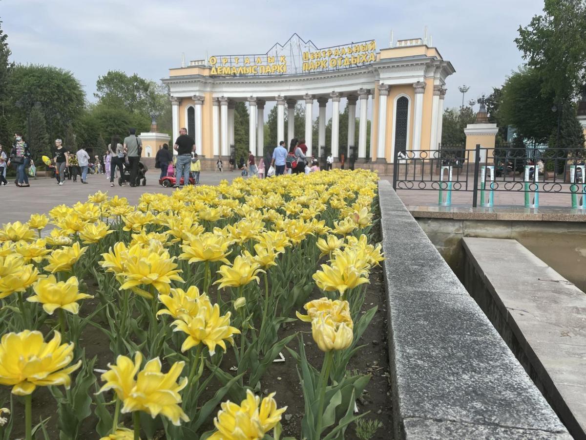 Апартаменты #3 Almaty Exterior photo